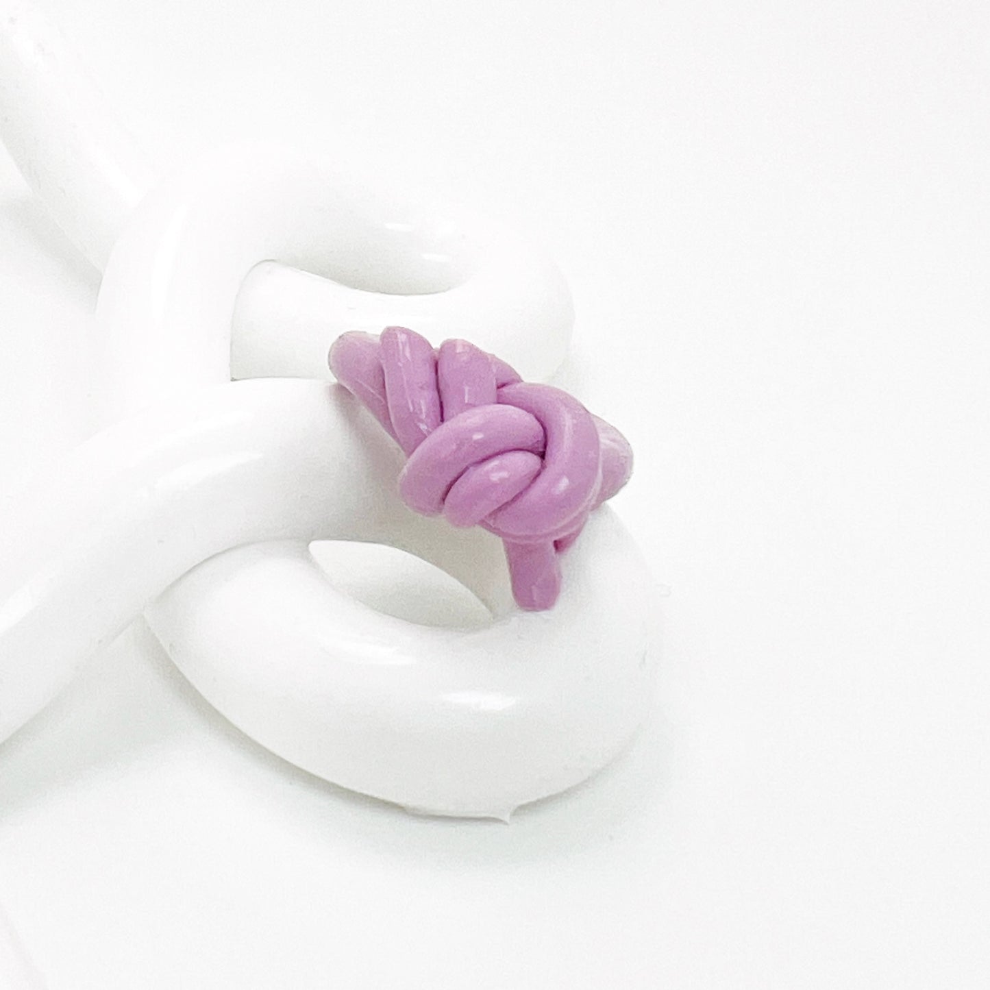 Knot Ring in Lilac