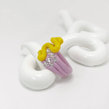 Curvy Yellow Accent Ring in Lilac