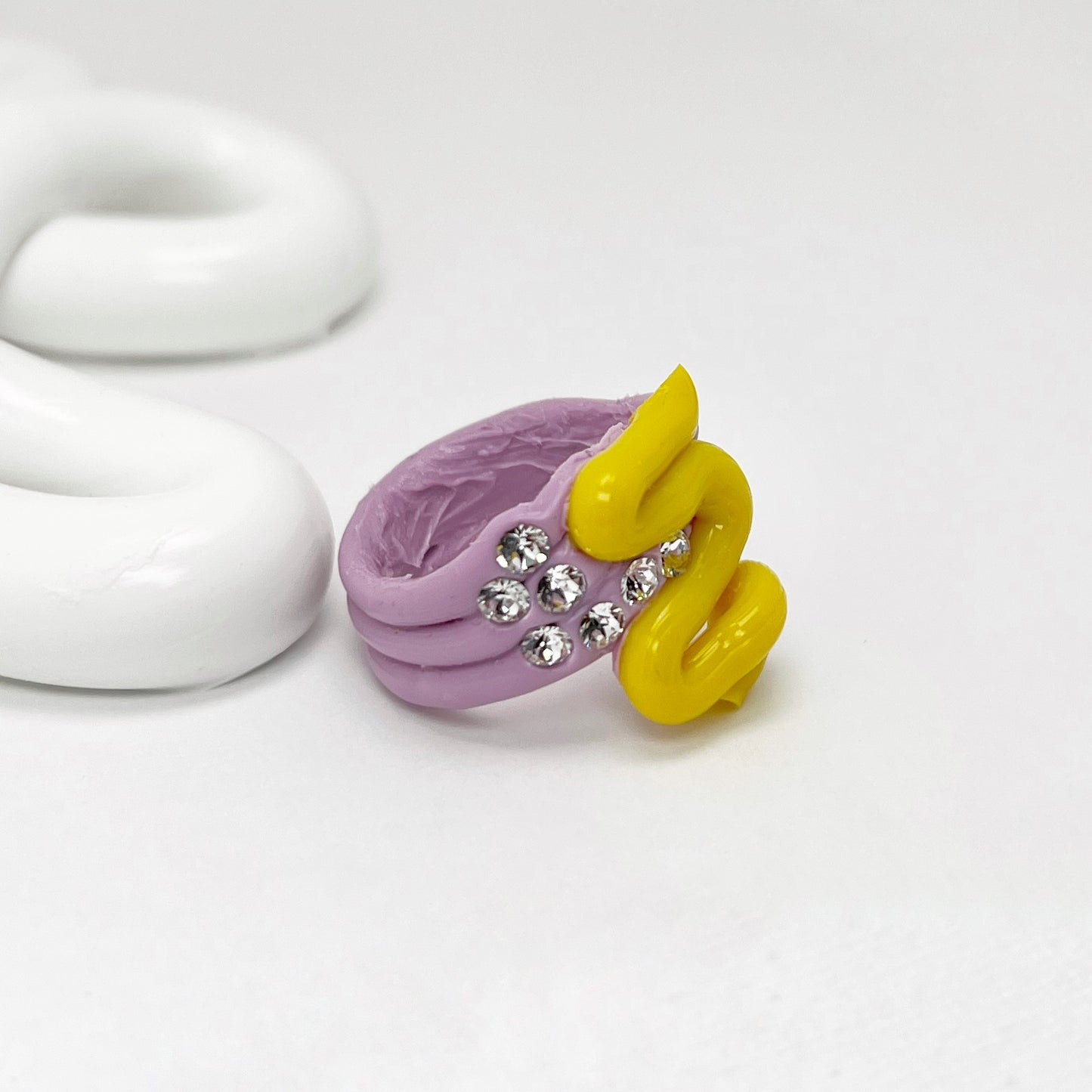 Curvy Yellow Accent Ring in Lilac